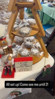 Come see me at the Anderson County Holiday Market until 2! Come try my new white chocolate snickerdoodles or the classic homemade Oreos!